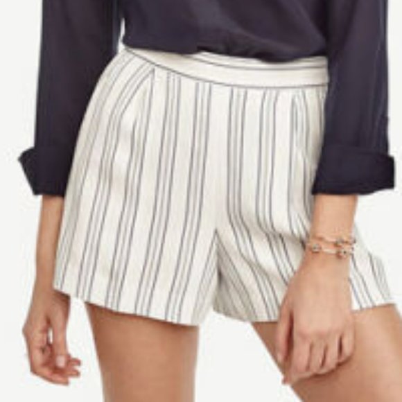 Ann Taylor White & Blue Striped Drapey Shorts - Picture 1 of 5
